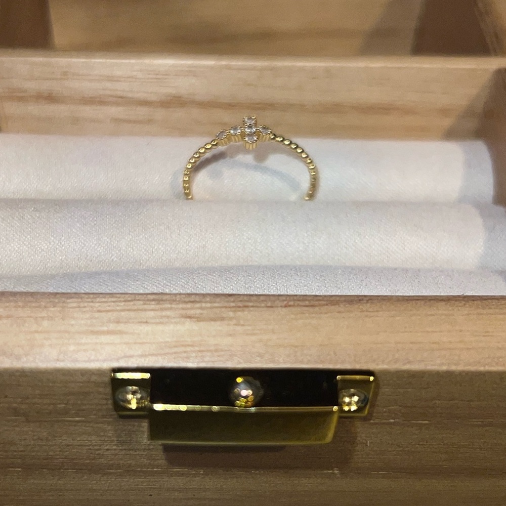 Gold Cross Cz Ring 💍 - Picture 5 of 8